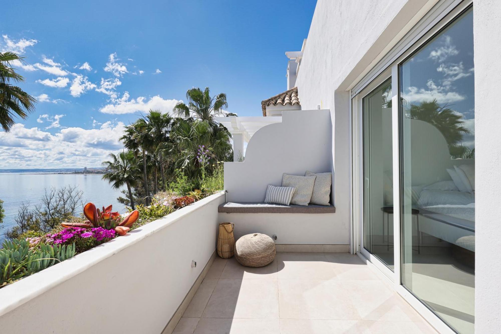 Apartment Penthouse Cordoba Balcony Sea View Estepona